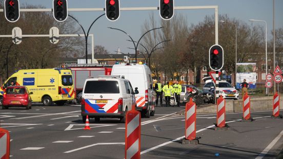 Drie gewonden bij zwaar ongeval in Almelo.
