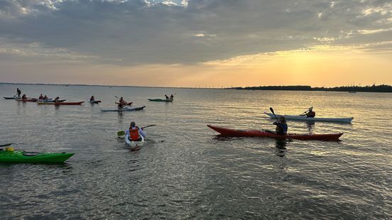 Foto: Vierdaagse op het water: ‘We krijgen iedereen aan het peddelen’