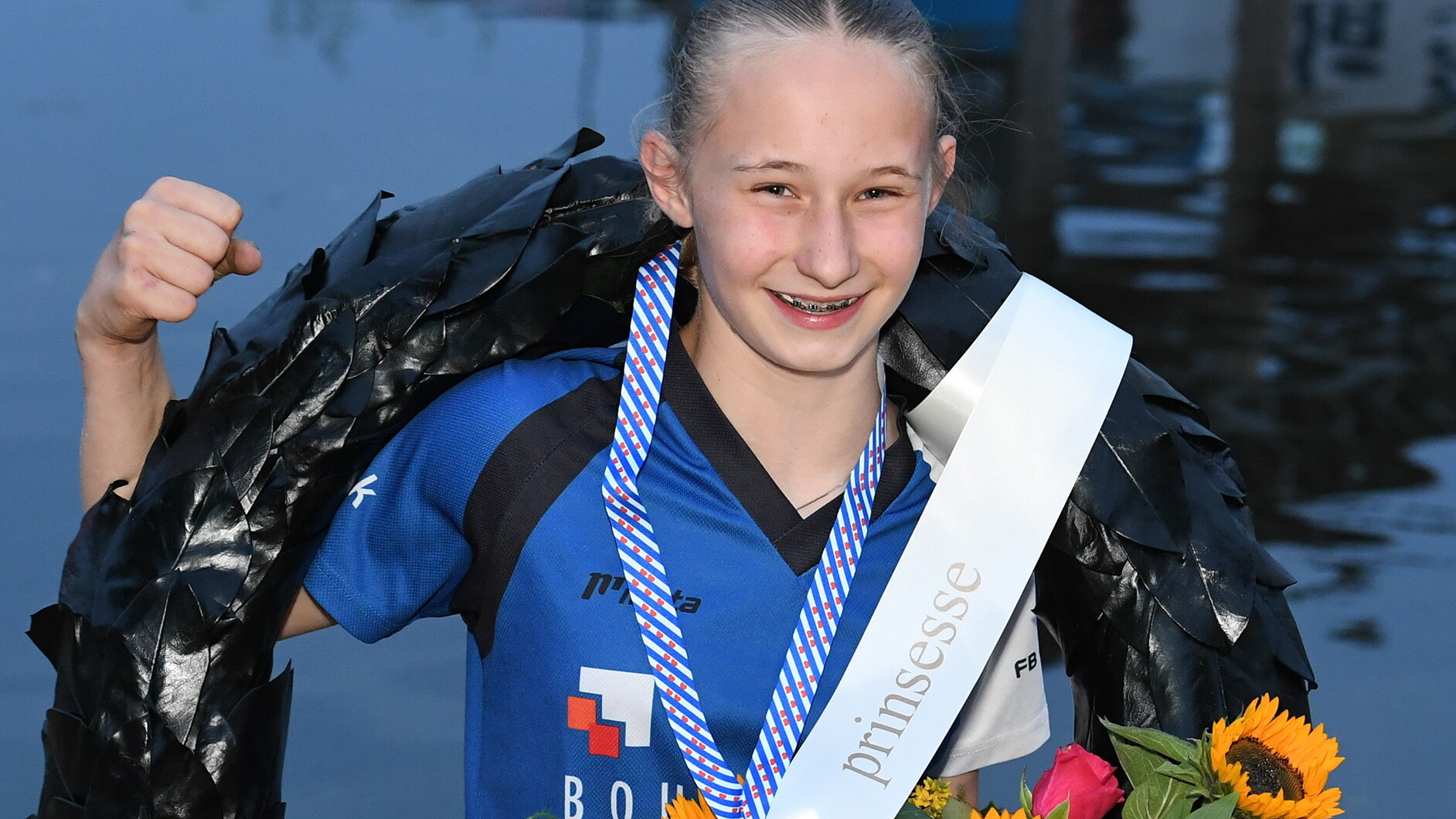 Fierljepster Nina (14) is earste Prinses fan Burgum: "Echt heel bijzonder"