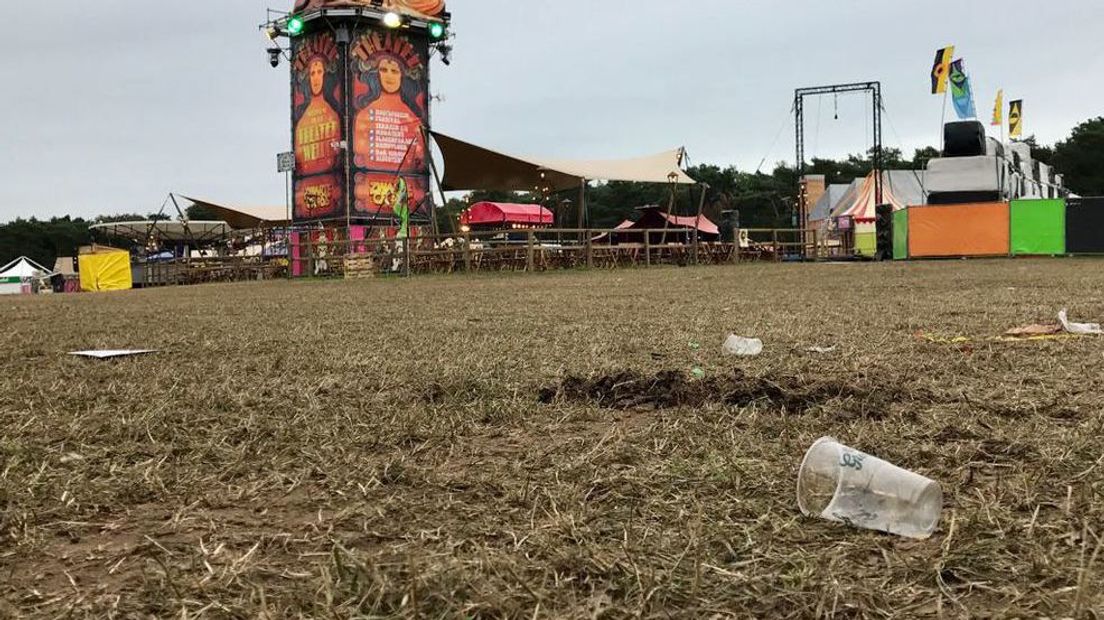 De laatste dag van de Zwarte Cross is in volle gang. Nog één keer alles geven. Genieten van de muziek en de motorcross onder het genot van een pilsje. Bij Omroep Gelderland hoef je niets te missen op radio, televisie en online.
