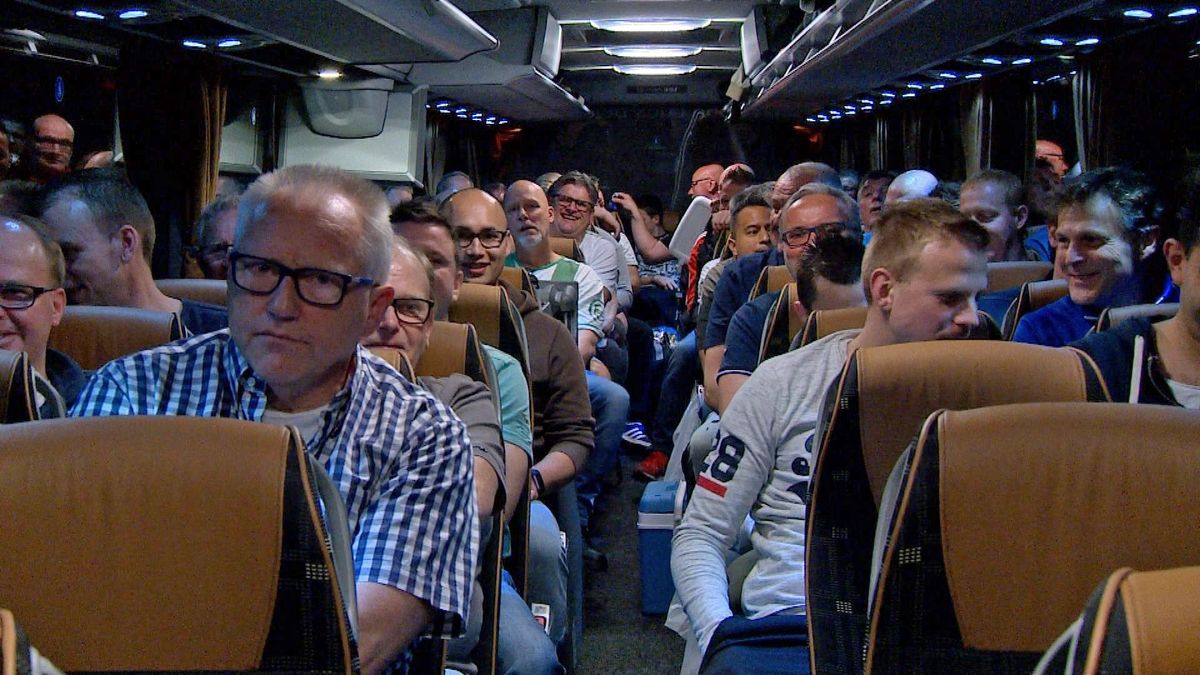 Beerta in de bus naar Bergamo voor Hateboer