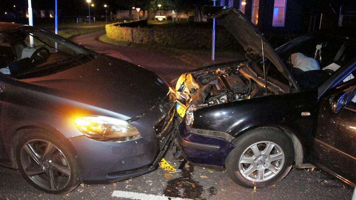 Frontale botsing op N376 Noord-Sleen