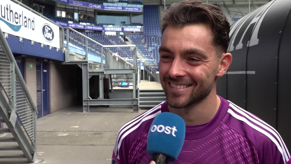 Jasper Schendelaar maakt rentree onder de lat bij PEC Zwolle: "Heerlijk, echt heel lekker"