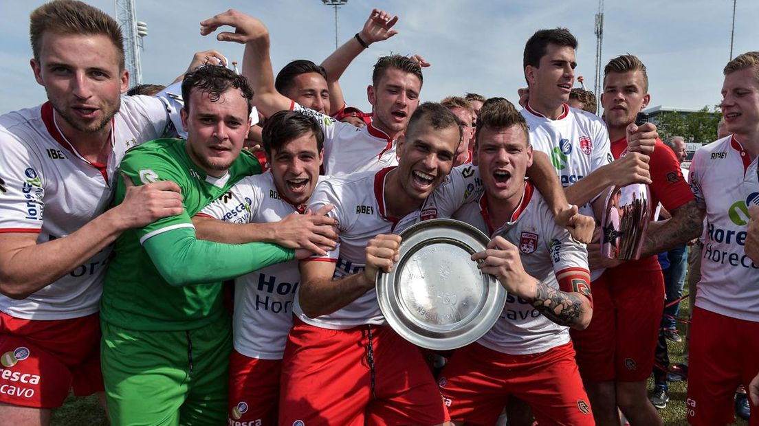 VV Noordwijk kampioen van de hoofdklasse 2017/2018