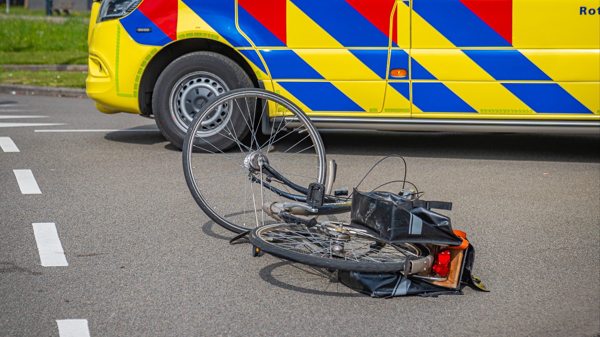 Het slachtoffer is met spoed naar het ziekenhuis gebracht.