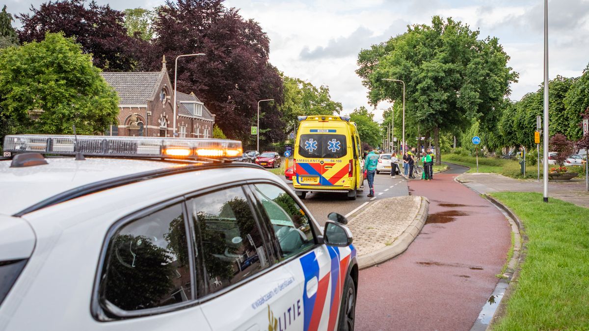 112 Nieuws: opnieuw auto uit de bocht bij knooppunt Lankhorst