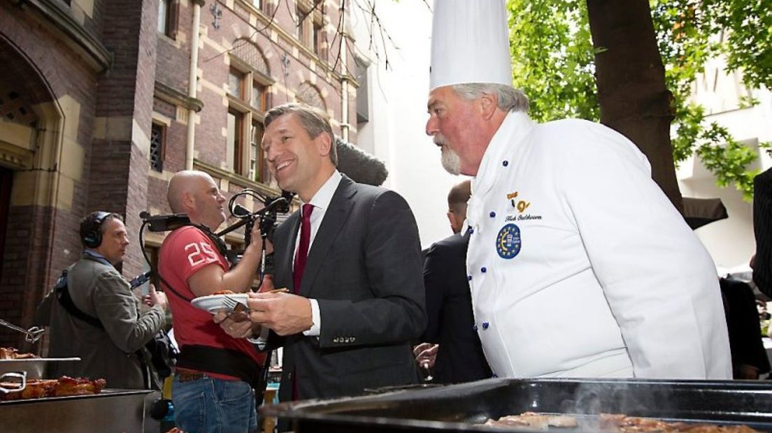 37ste barbecue op Binnenhof voor Gelderse chefkok