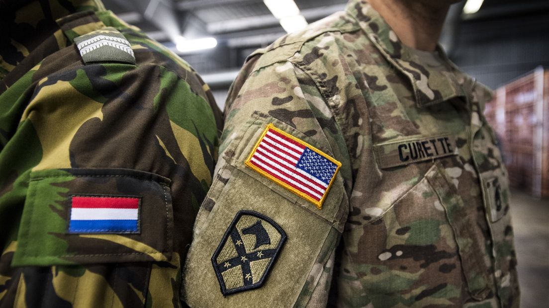 Nederlandse en Amerikaanse militair