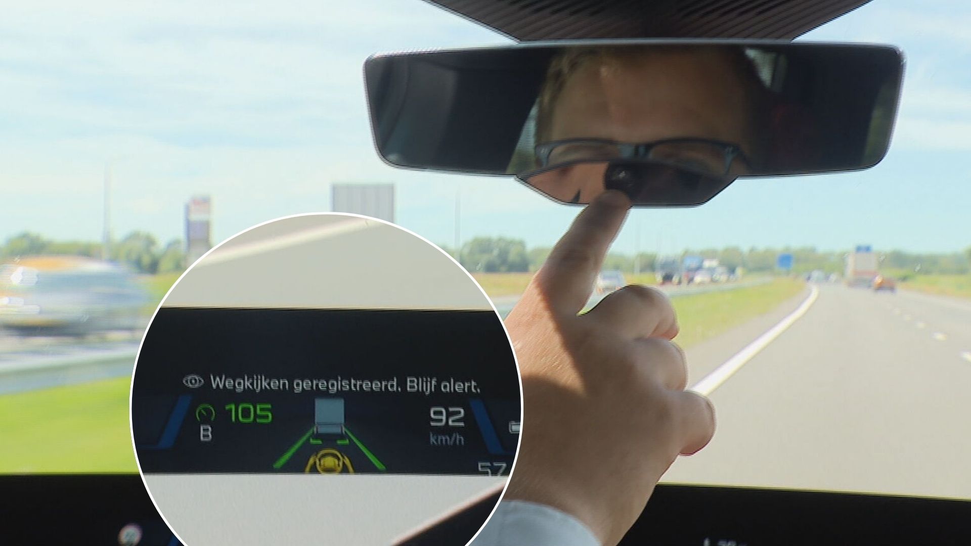 Te lang naar je partner kijken of een flesje water pakken: nieuwe auto's slaan alarm als je te lang niet oplet