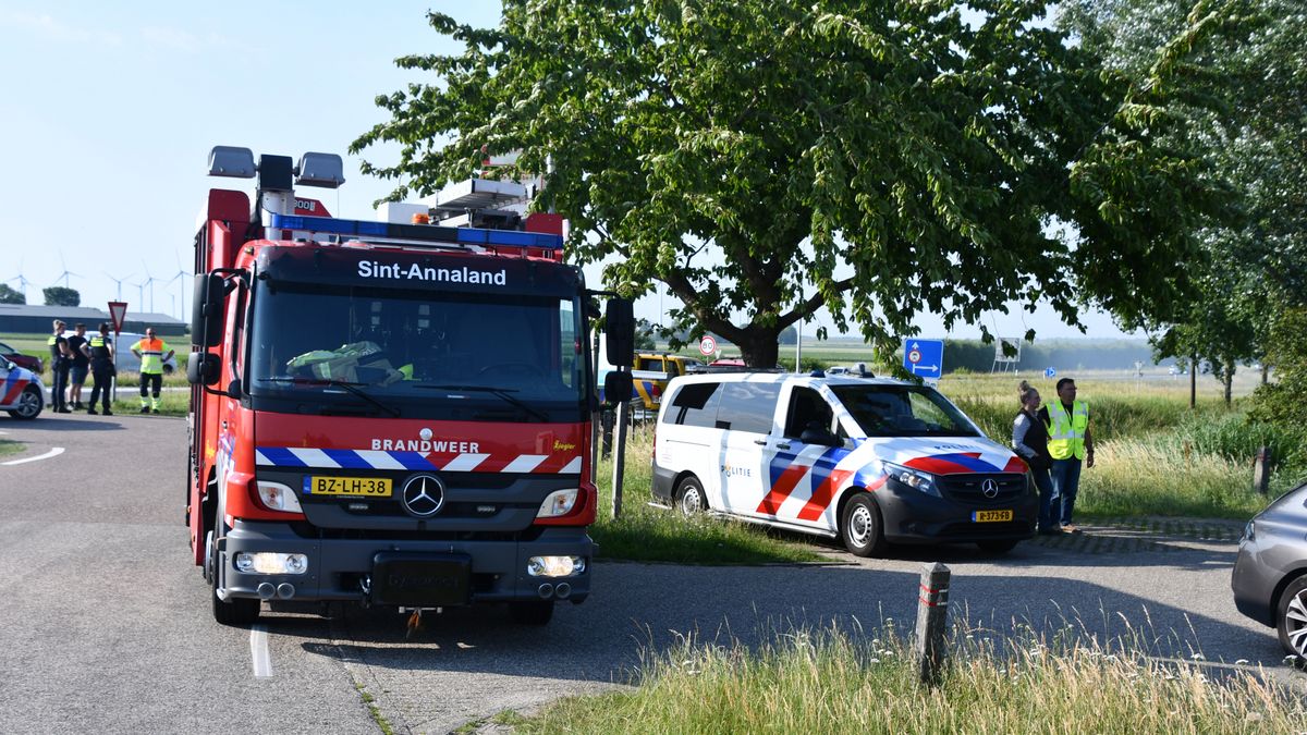 Brand bij schuur Sint Philipsland 'zo goed als uit', politie vermoedt drugslab
