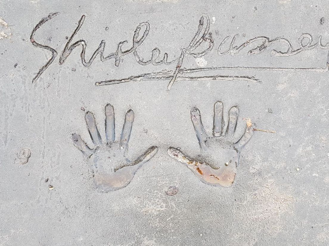 Walk of Fame-tegel Shirley Bassey