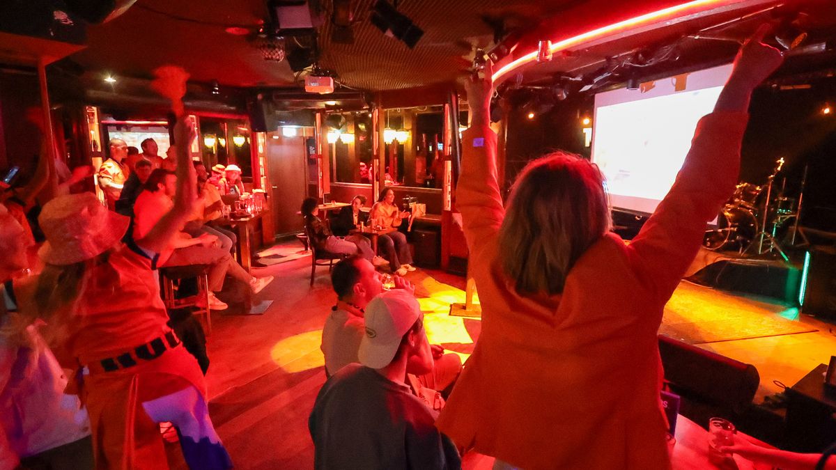 Leusden verruimt sluitingstijden horeca tijdens WK-nachten
