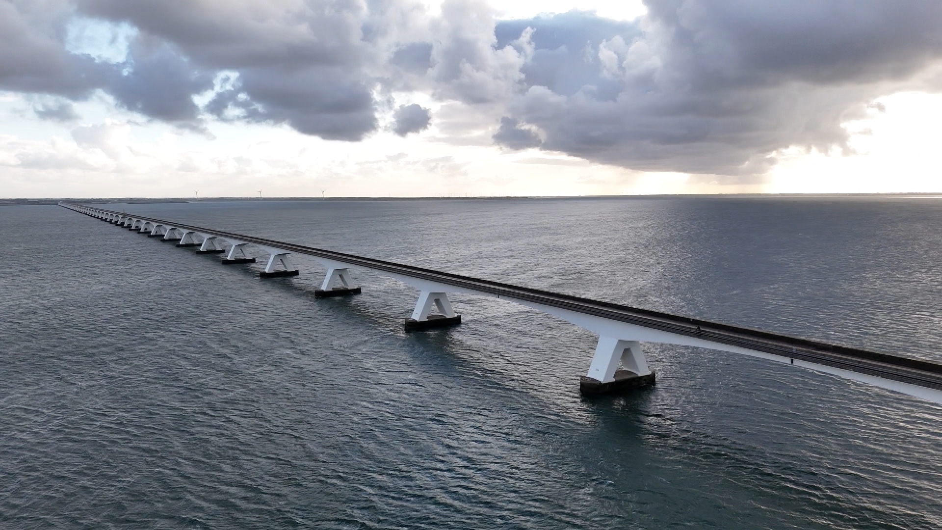 Renovatie Zeelandbrug op schema: 'Het mooie weer helpt ons'