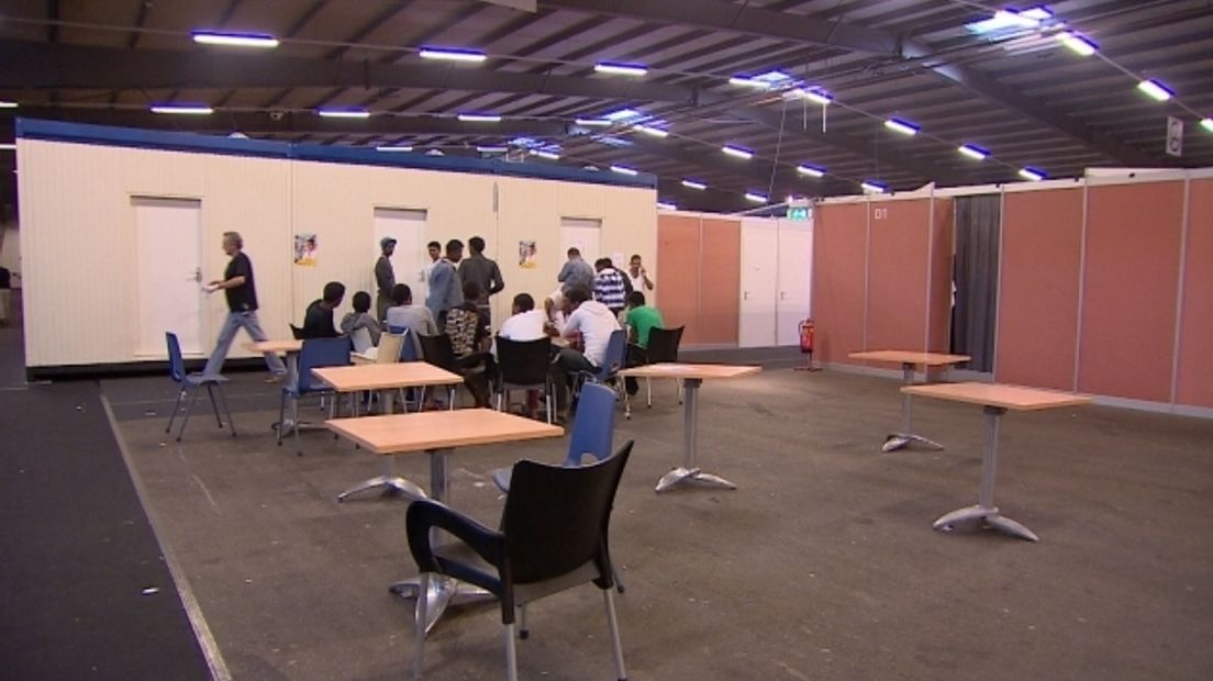 Nieuwe lichting asielzoekers in Zeelandhallen