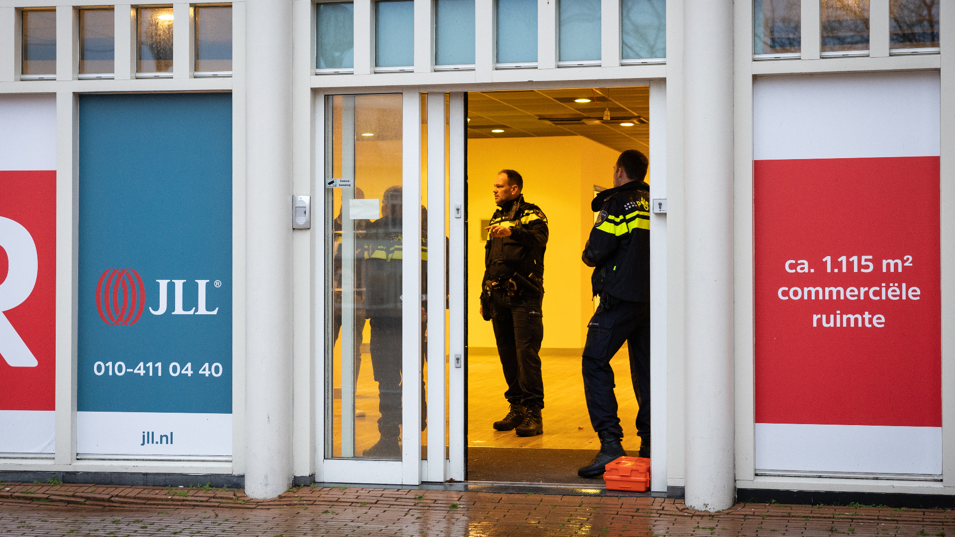 Veel Geld Buitgemaakt Bij Overval Waardetransport | Twee Tieners ...