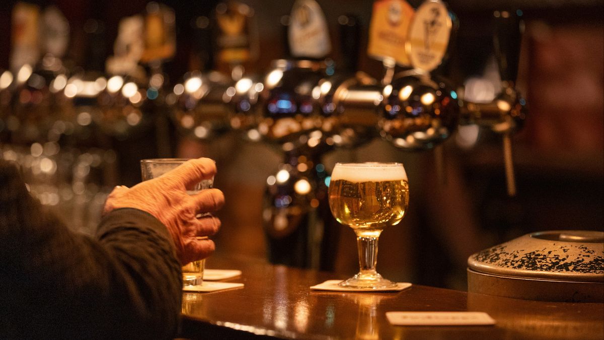 Cafés en supermarkten verdwijnen uit dorpen: 'Je hebt hier niks'