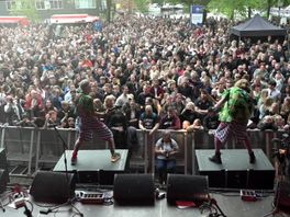 LIVE: Jitiizer rockt op Bevrijdingsfestival Leeuwarden