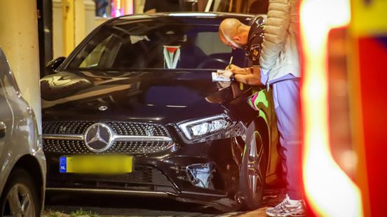 Motorrijder gewond na botsing. Motorrijder gewond na botsing.