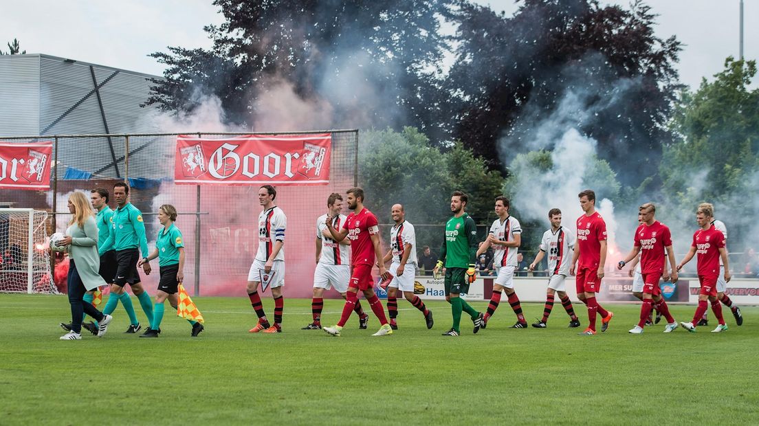 FC Twente oefent opnieuw in Goor