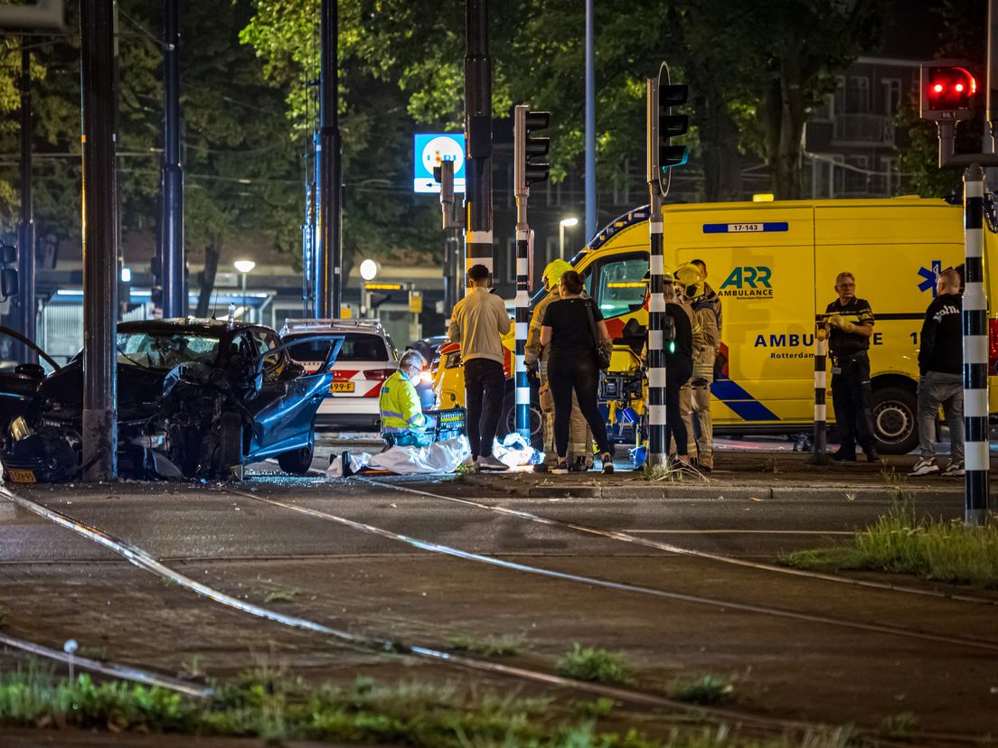 Gewonden bij eenzijdig ongeval op Oostplein