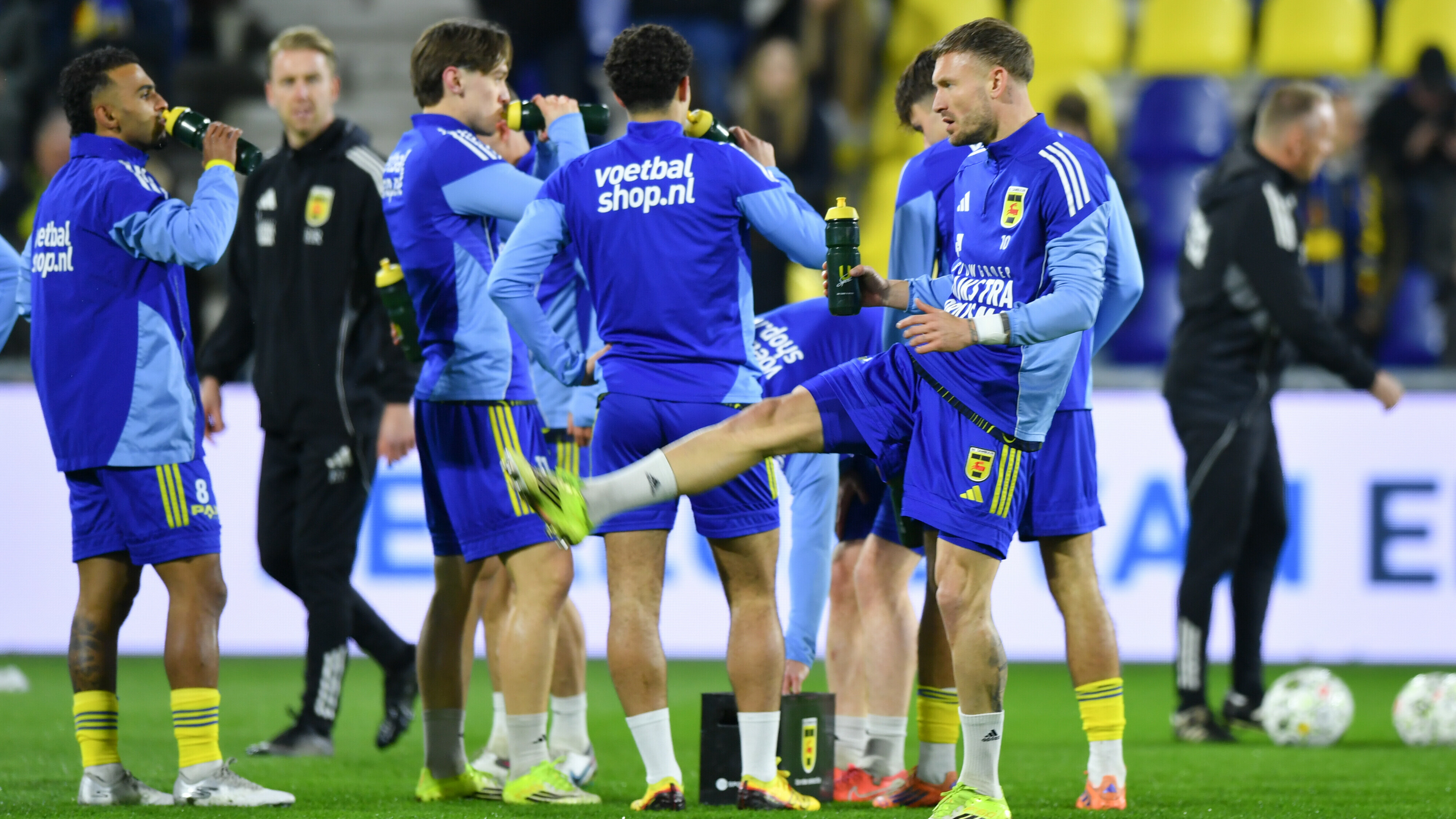 Mark Diemers is dwaande mei de warming-up