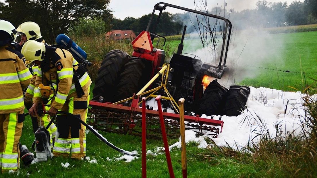 Tractor brandt uit bij Mariënheem