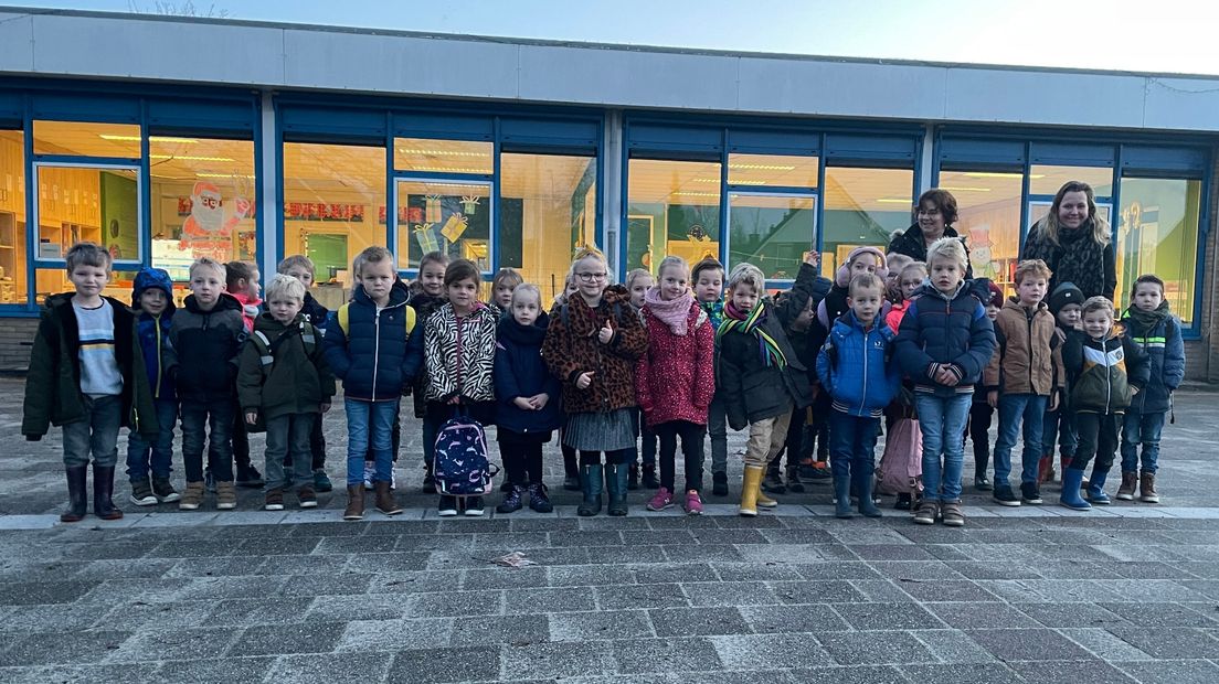 Basisschoolleerlingen van De Linde in Eenrum zijn er klaar voor: eindelijk weer les op school