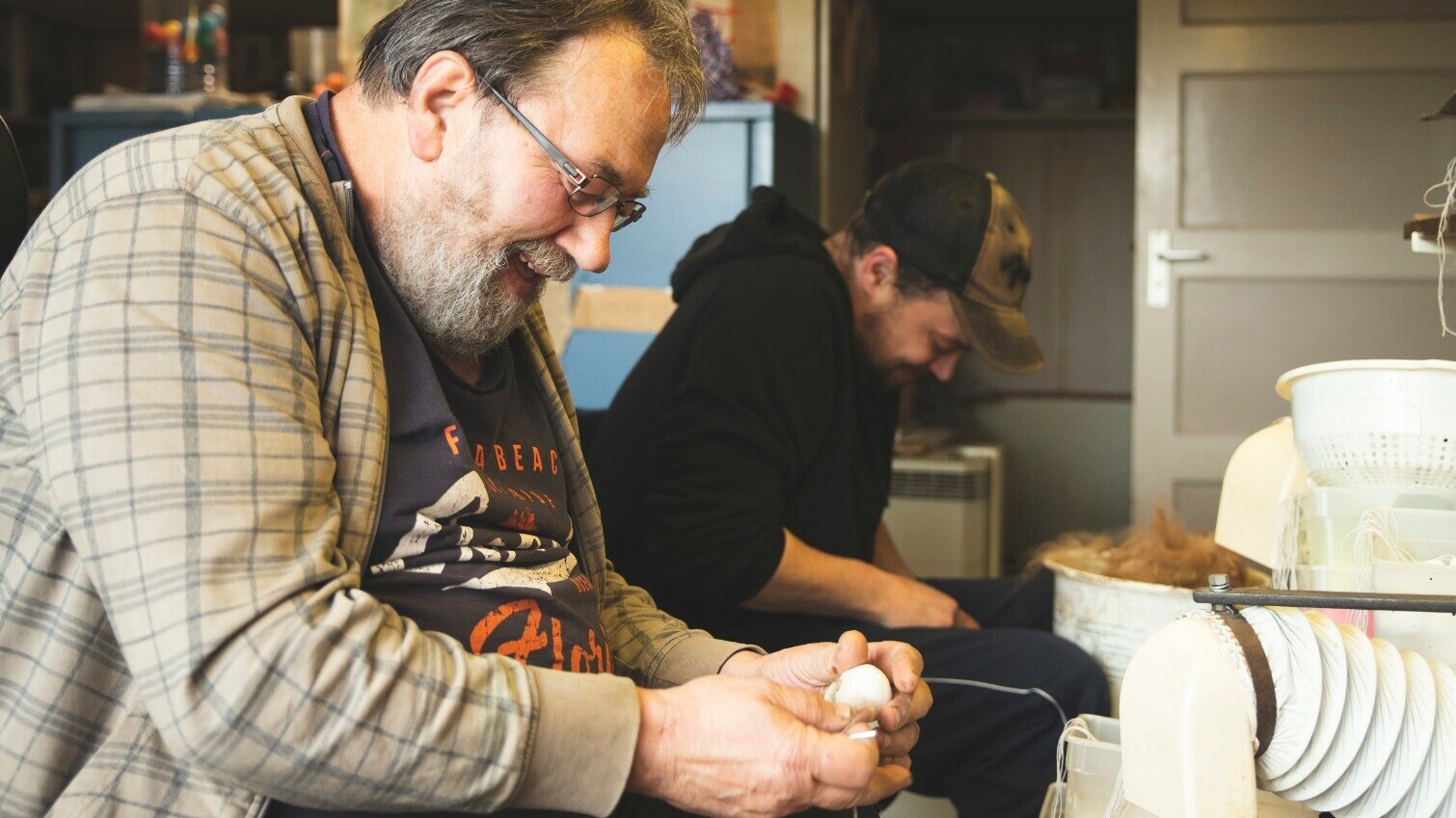 Familie Scheepvaart maakt de kaatsballen voor de PC: "Ouderwets ambacht"