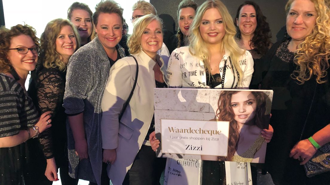 Isadee Jansen uit Nijmegen is maandagavond verkozen tot eerste Curvy Supermodel van Nederland. Tijdens de finale van het nieuwe RTL5-programma kreeg ze van zowel de jury als het publiek de meeste stemmen.