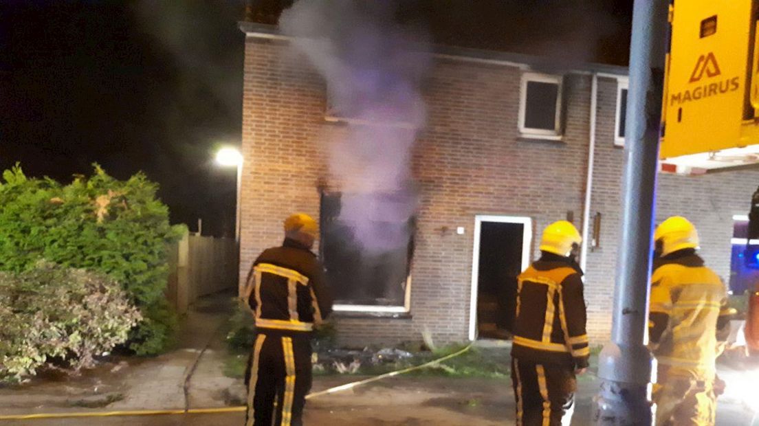 Woning in Almelo onbewoonbaar na brand