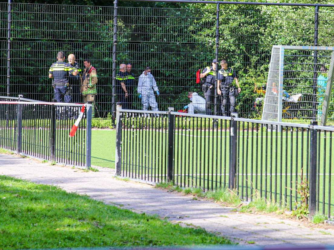 Steekpartij aan de Goedenraadweg in Rotterdam-Beverwaard