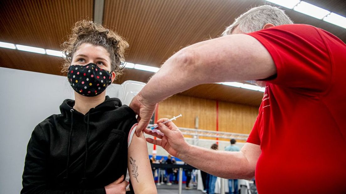 Relatief weinig 35-minners laten een boosterprik zetten.