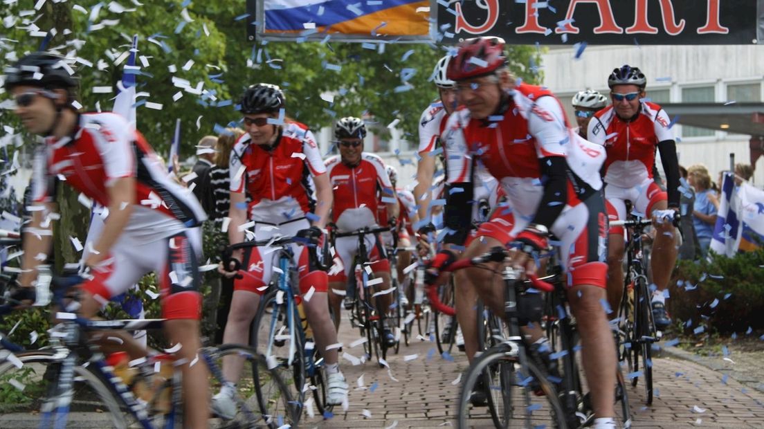 Start sponsorfietstocht