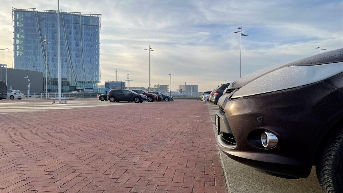 Parkeren op Scheveningen flink duurder: 'Een afschrikwekkend hoog