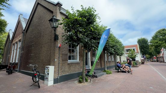 Nieuw natuureducatiecentrum op Vlieland geopend: "Dit hoort bij Vlieland" Nieuws