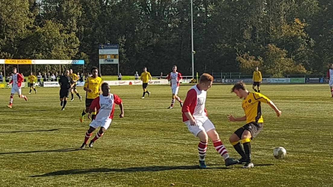 Alcides won voor eigen publiek van Emmen (Rechten: RTV Drenthe/Ger Hensen)