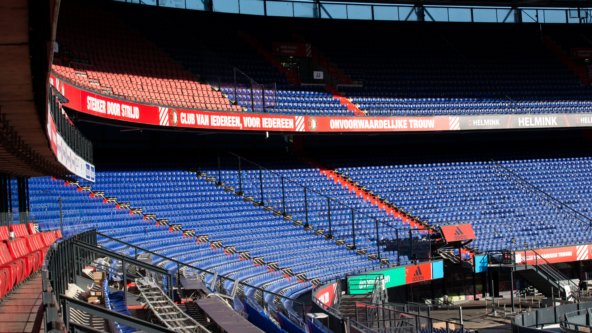 OM eist 5 jaar cel voor Utrechter die Feyenoordmedewerker verwondde met paal van 23 kilo