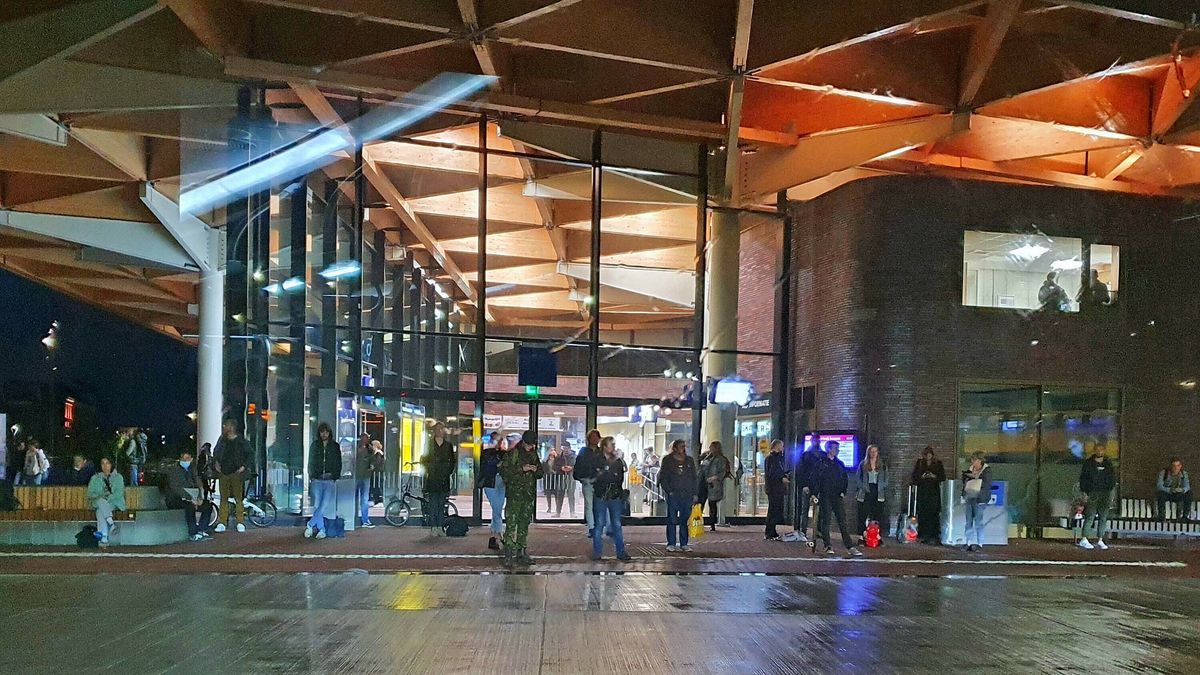 Wat is er aan de hand met de natte trappen in station Assen?