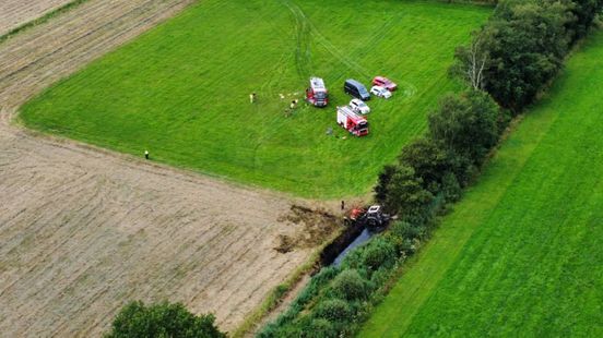 Dode in trekker was slachtoffer van noodlottig ongeluk. Dode in trekker was slachtoffer van noodlottig ongeluk.
