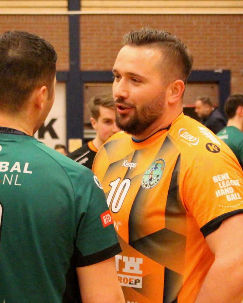 Handballer Boonstra tekent 'contract voor het leven' RTV Drenthe