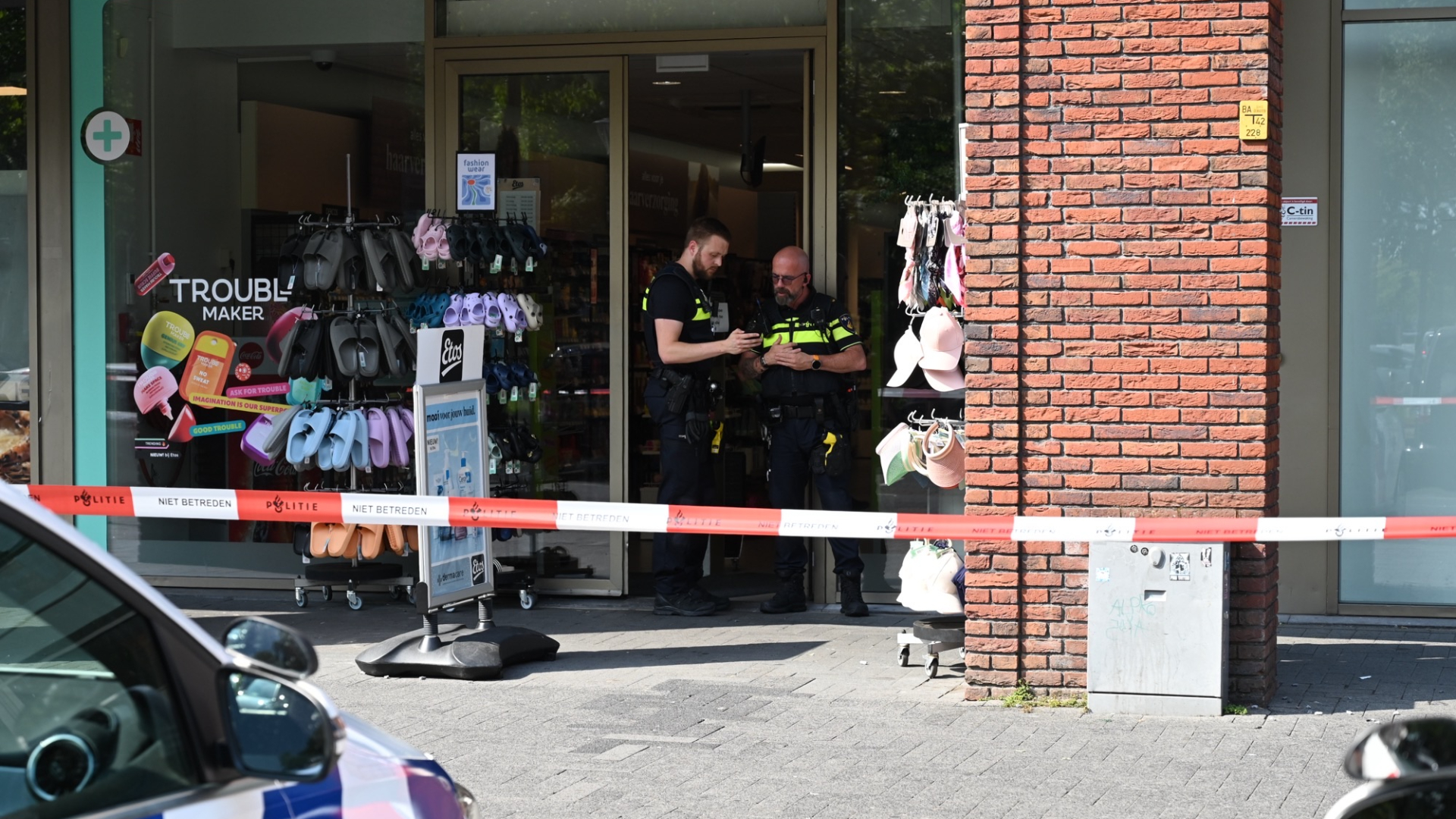 Poging tot overval bij drogisterij Etos