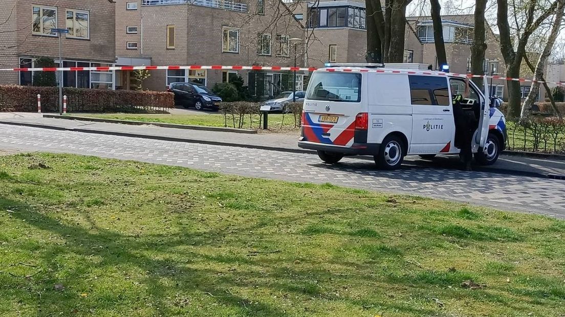 De omgeving van de basisschool in Hengelo is ontruimd