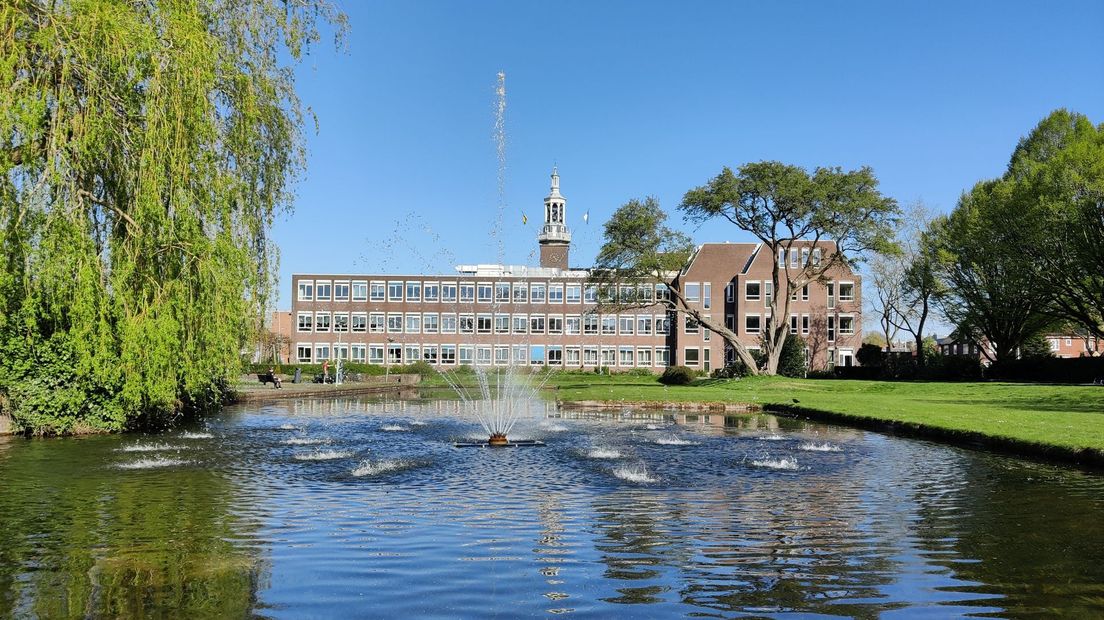 Burgemeester Tjalma park, Hoogeveen, park, gemeentehuis