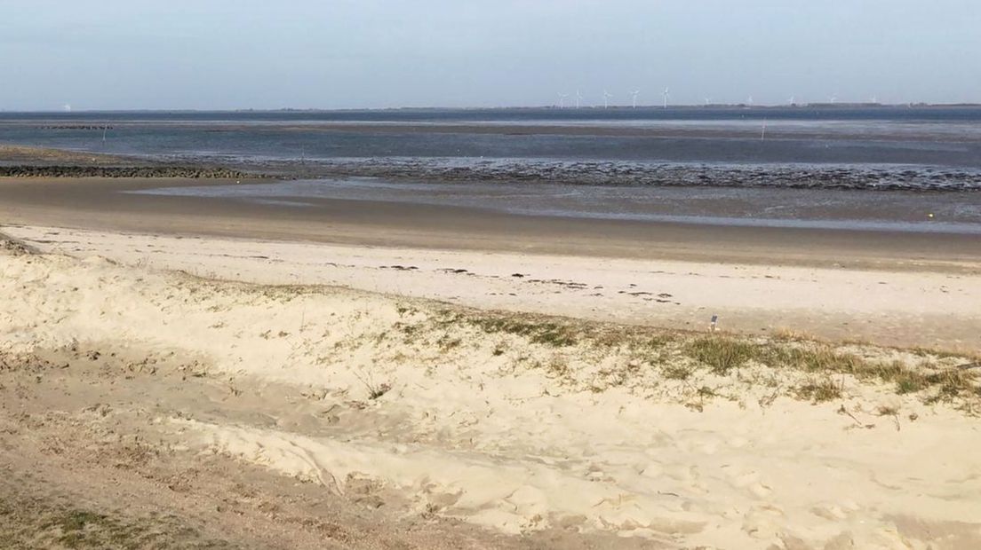 Op dit strand bij Yerseke werd het lichaam van de vermiste 58-jarige vrouw teruggevonden