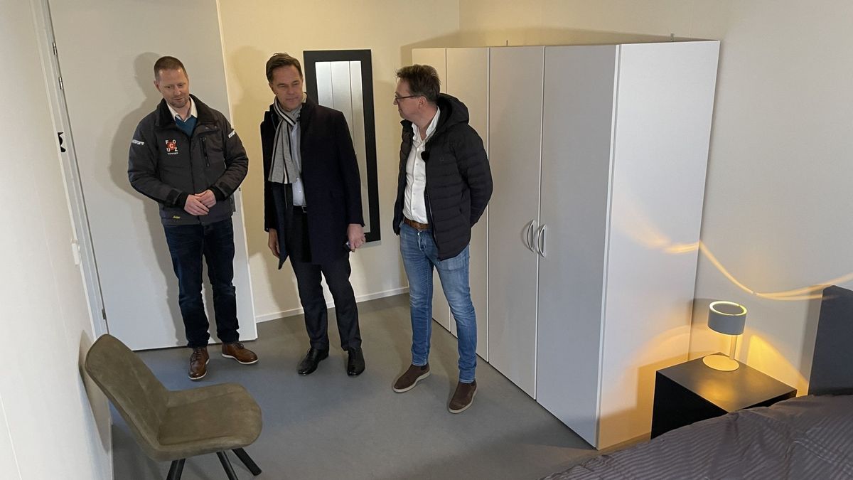 Read back: Rutte visits earthquake area and talks about reinforcement