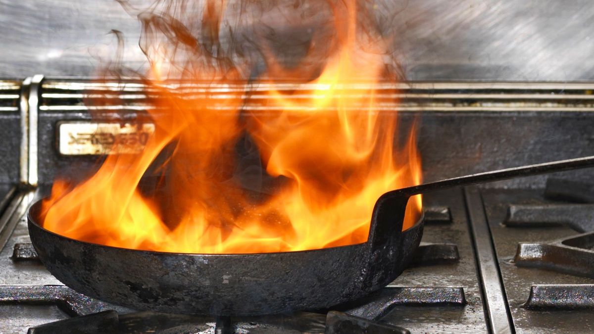 Vlam in de pan: vrouw gewond in Vaals - 1Limburg