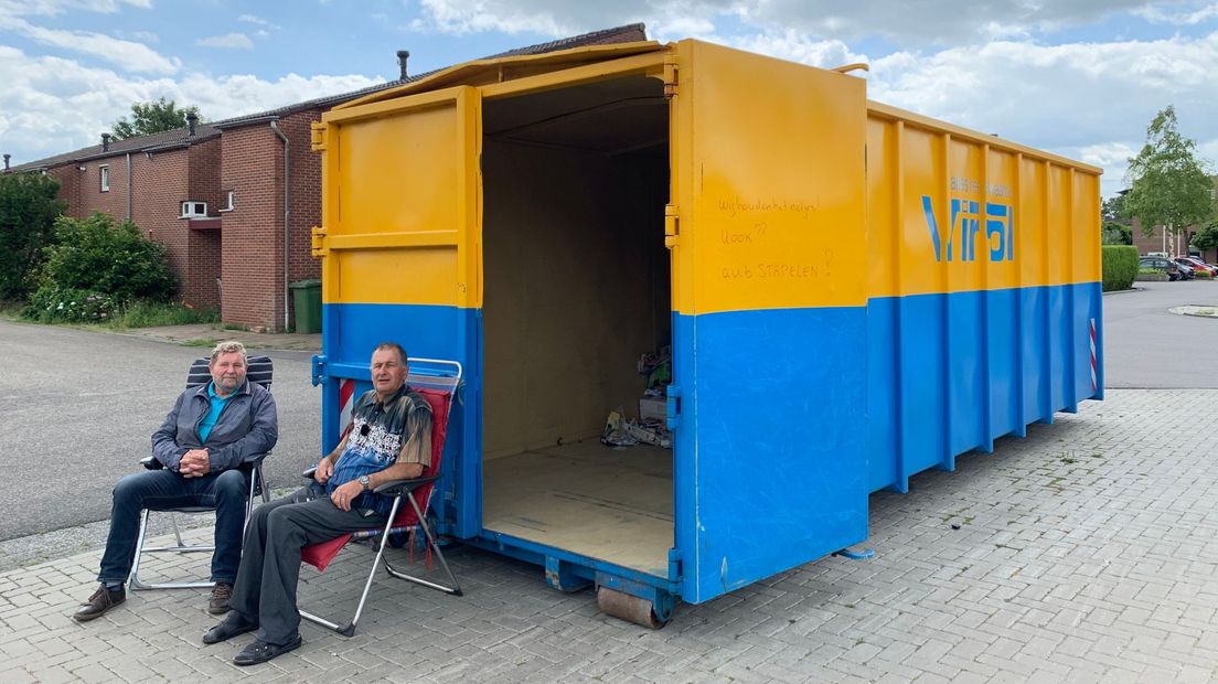De papiercontainer van Stichting Recycling Rietlanden