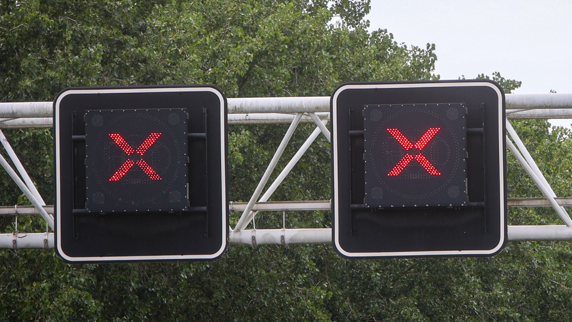 A15 weer open na urenlange volledige blokkade