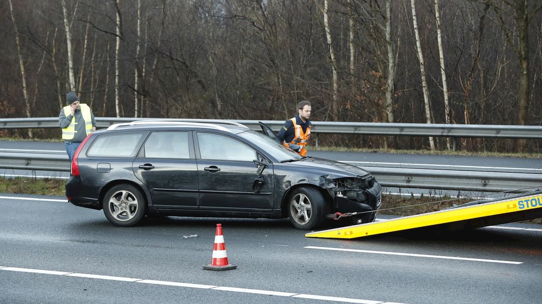 Knooppunt Hattemerbroek afgesloten na ongeluk