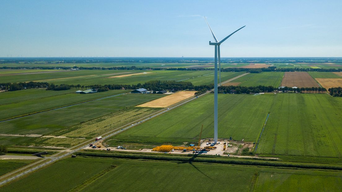 De eerste windmolen van windpark Drentse Monden Oostermoer
(Rechten: Fred van Os / RTV Drenthe)